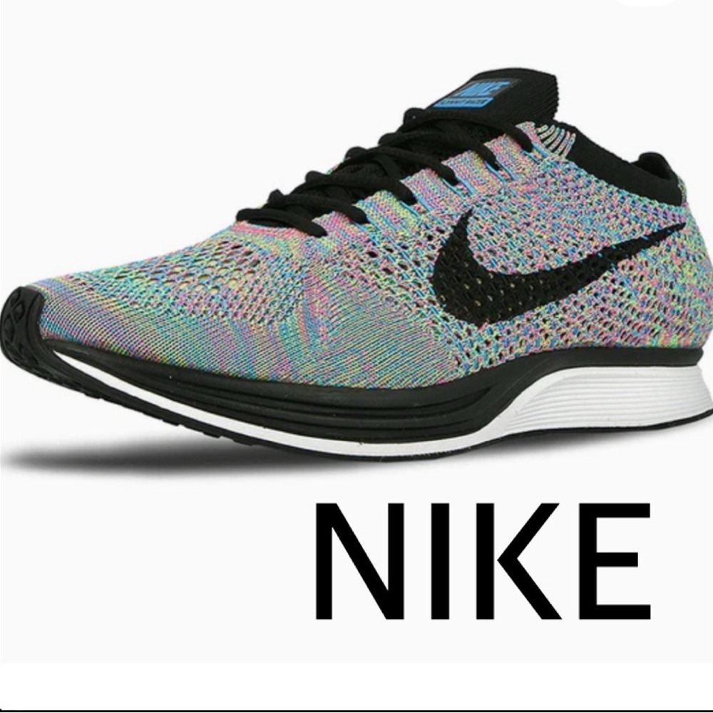 🌟Nike Flyknit 🌟Racer '🌟Multi-Color'
2016 526628-304 SIZE 8